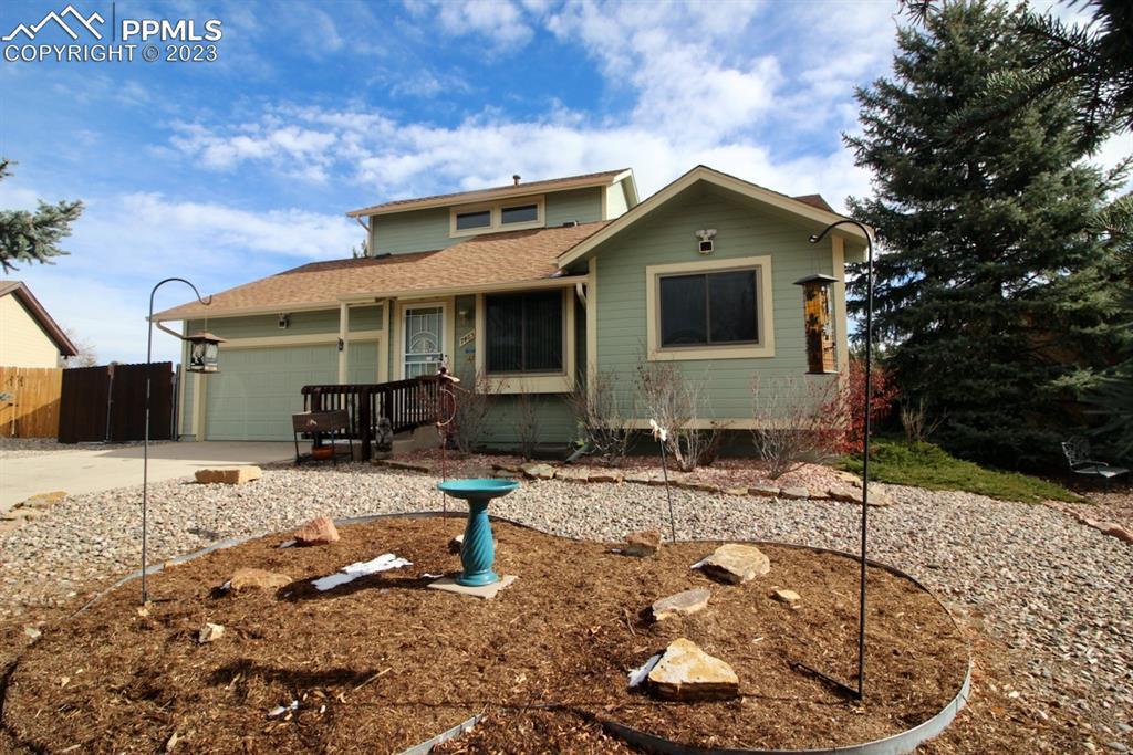 7465 Liberty Bell Dr., Colorado Springs, CO 80920