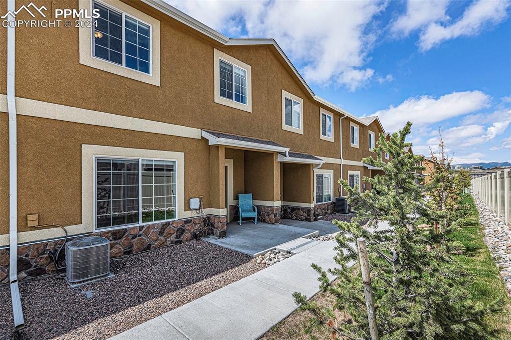 7325 Forest Meadows Ave., Colorado Springs, CO 80908