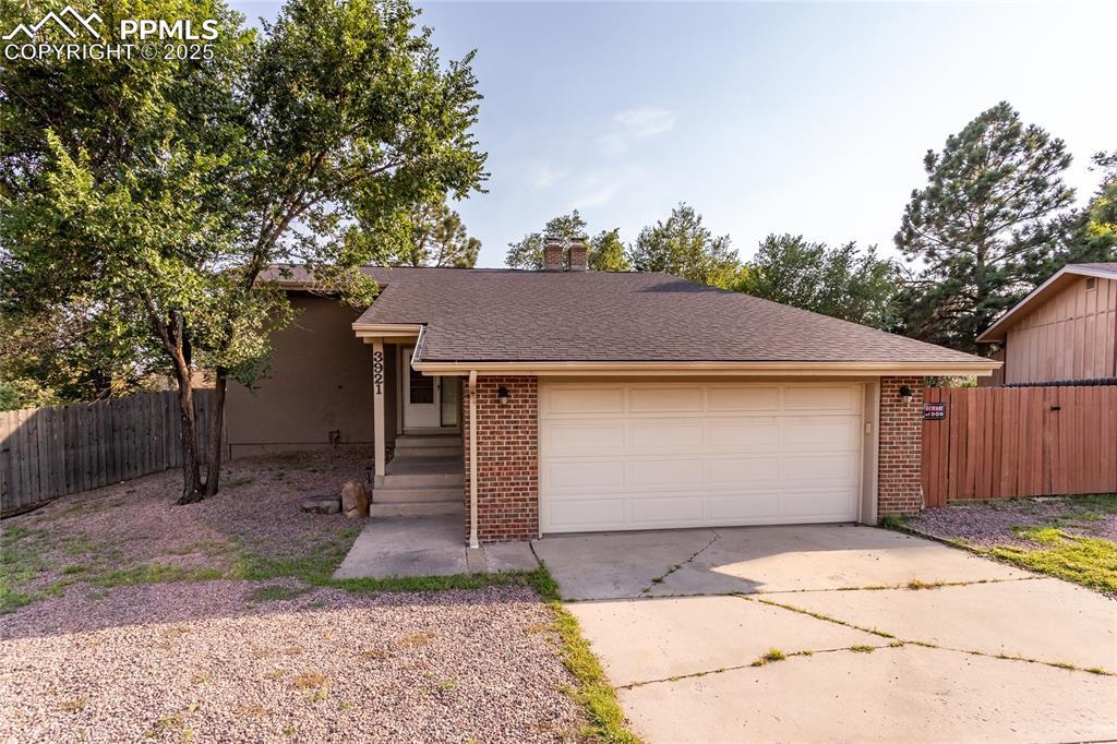 3921 S Carefree Cir., Colorado Springs, CO 80917