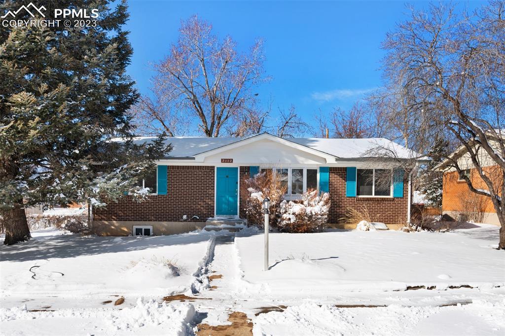 2002 Warwick Ln., Colorado Springs, CO 80909