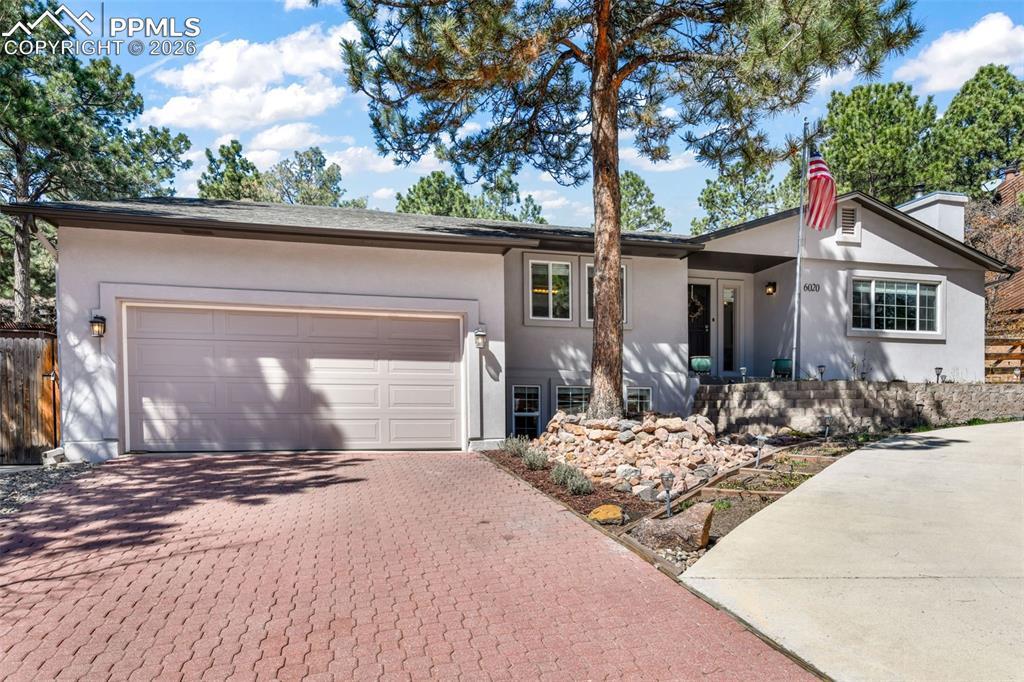 6020 Castlewood Ln., Colorado Springs, CO 80918