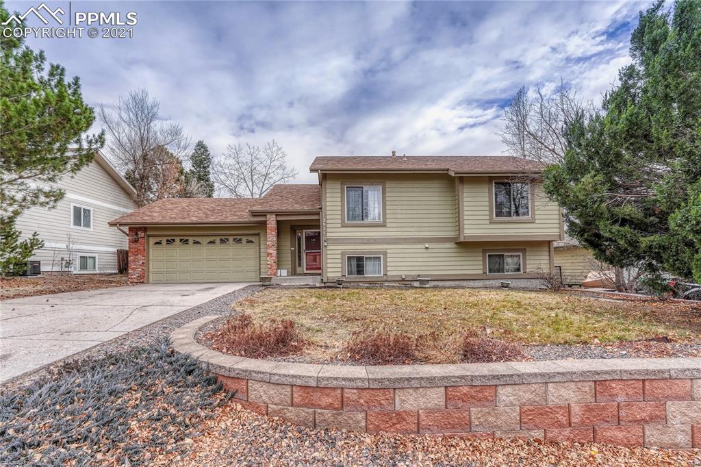 2935 Rolling Wood Loop, Colorado Springs, CO 80918