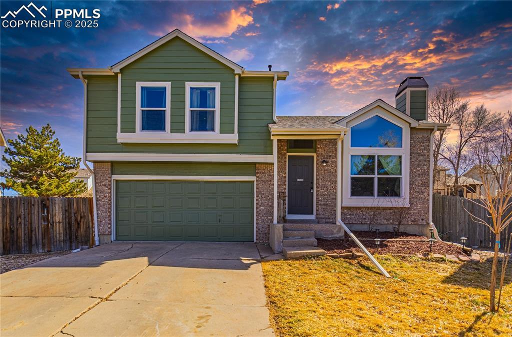 616 N Brentwood Ct., Castle Rock, CO 80104