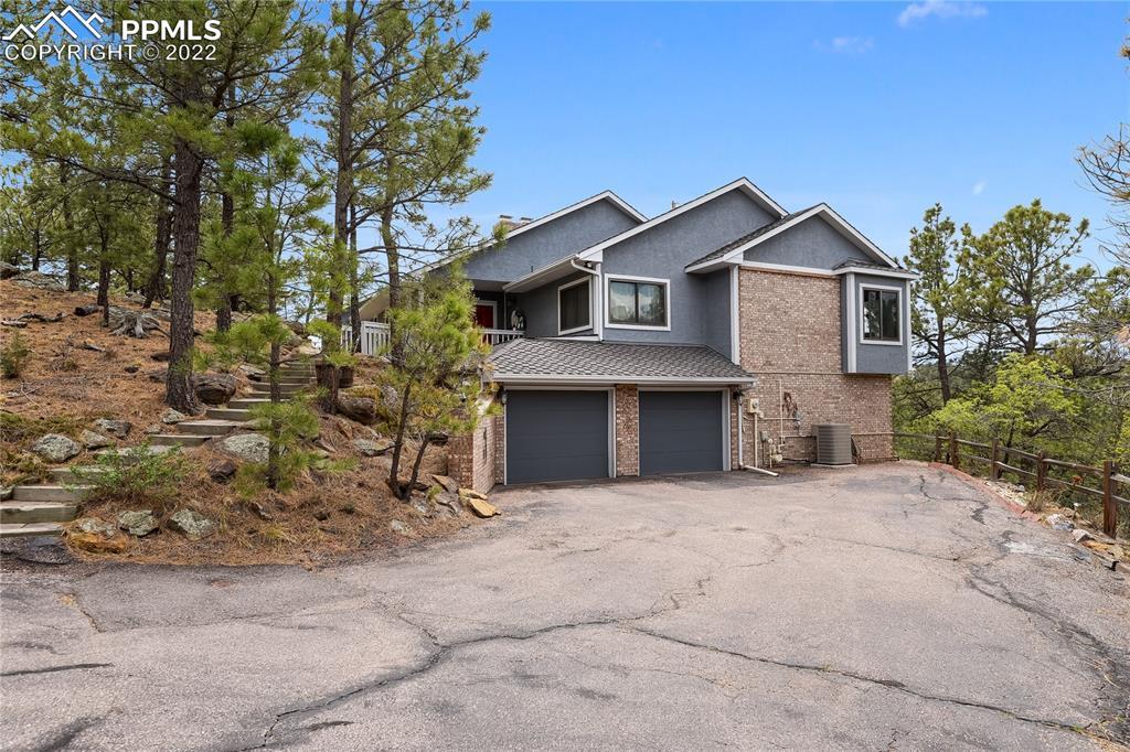 6118 Briarcliff Rd., Colorado Springs, CO 80918