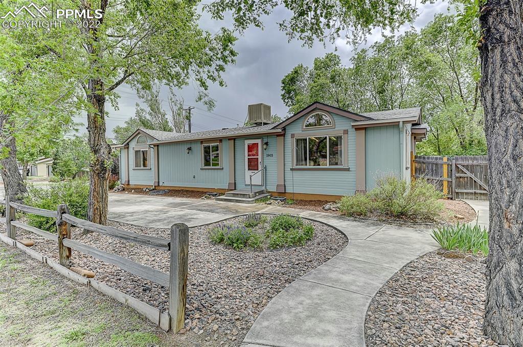 1903 W Yampa St., Colorado Springs, CO 80904