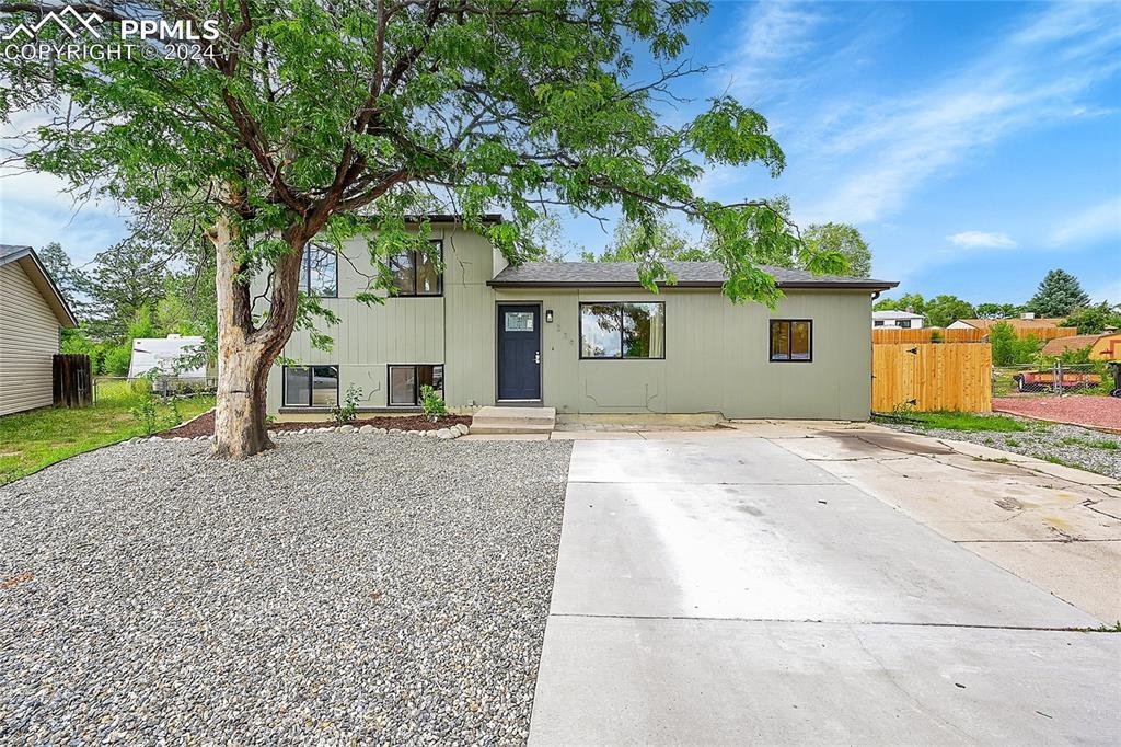 239 Tanna Ct., Colorado Springs, CO 80916