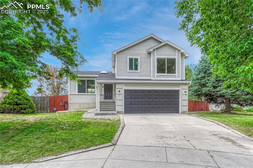 845 Crestline Dr., Colorado Springs, CO 80916