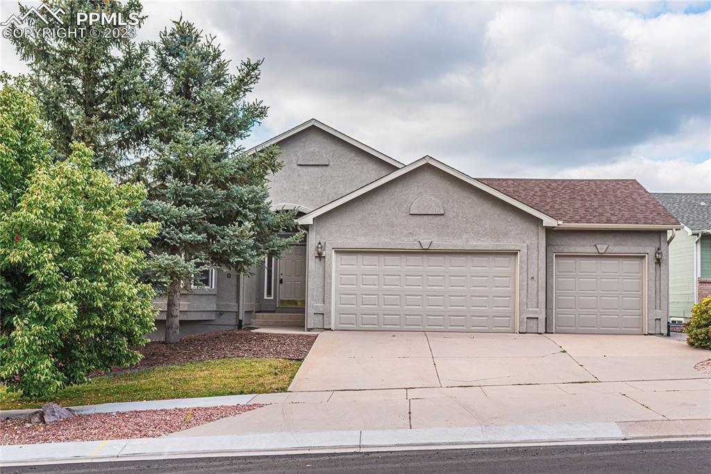 2630 Lumberjack Dr., Colorado Springs, CO 80920
