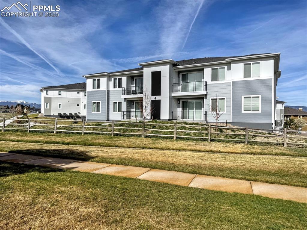 3865 Presidio Point #101, Colorado Springs, CO 80920
