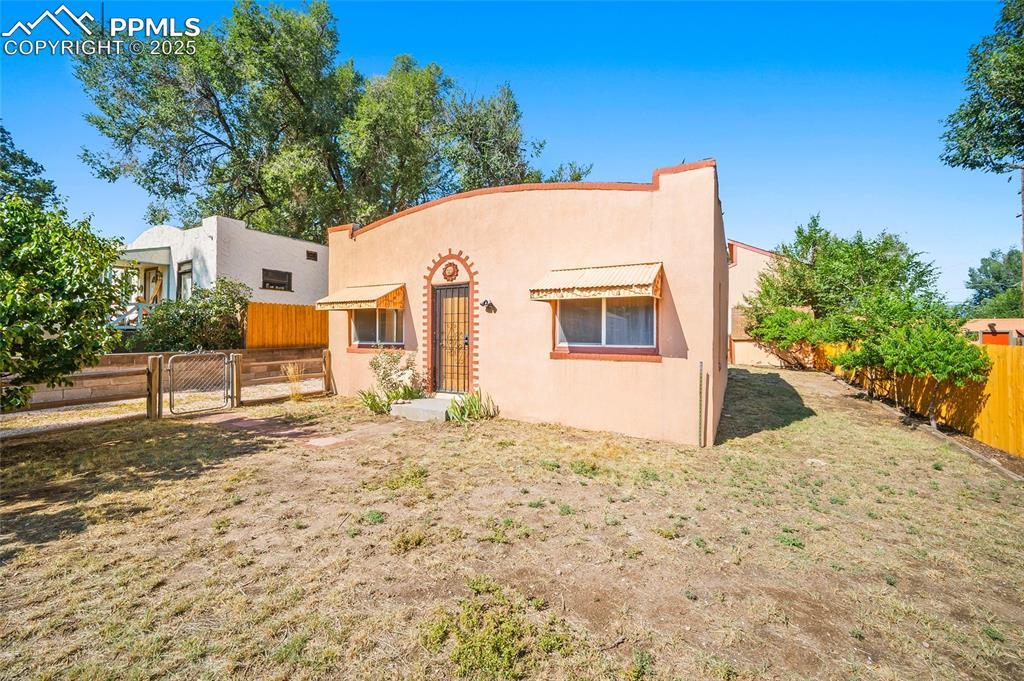 18 Swope Ave., Colorado Springs, CO 80909
