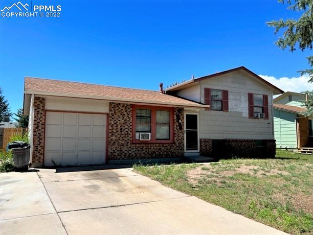 6711 Noble St., Colorado Springs, CO 80915