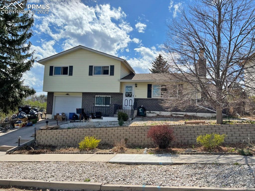 1404 Querida Dr., Colorado Springs, CO 80909