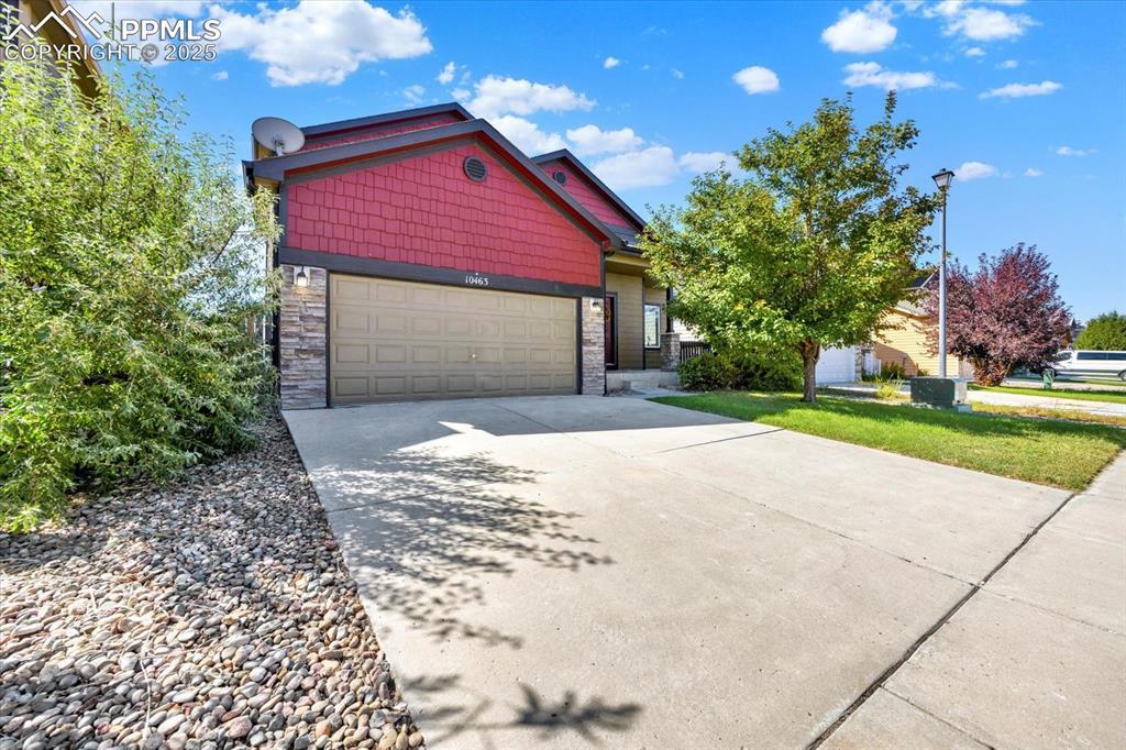 10463 Desert Bloom Way, Colorado Springs, CO 80925