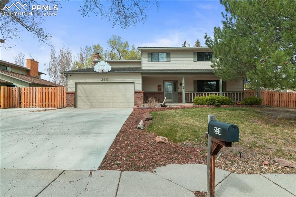250 Silver Spring Dr., Colorado Springs, CO 80919
