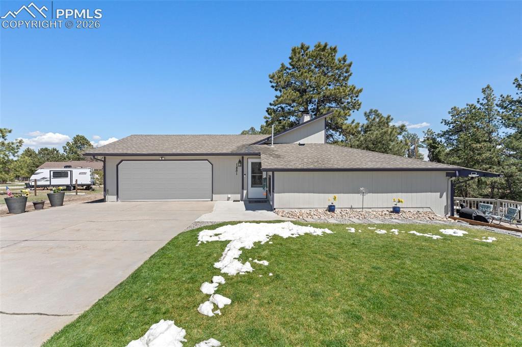 1851 Buttercup Rd., Elizabeth, CO 80107