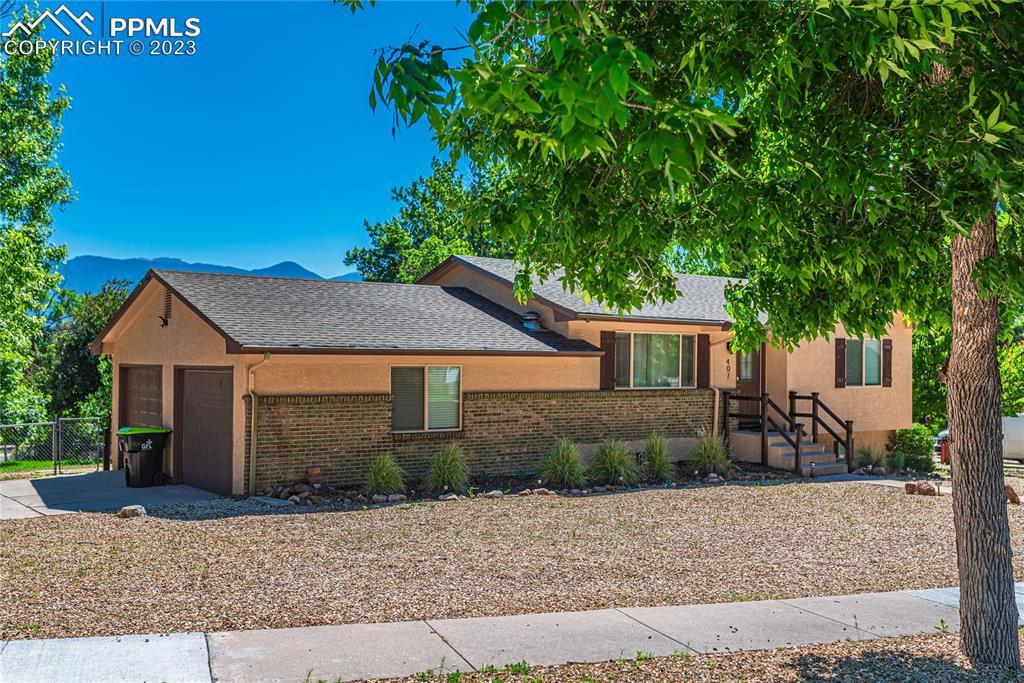 407 Elmwood Dr., Colorado Springs, CO 80907