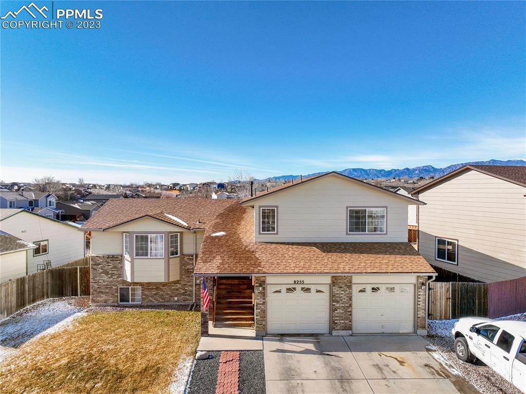 8255 Hidden Pine Dr., Colorado Springs, CO 80925
