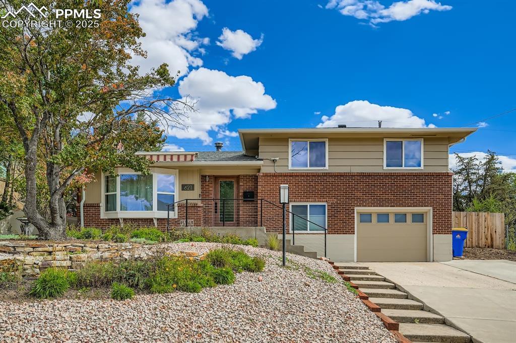 821 Panorama Dr., Colorado Springs, CO 80904