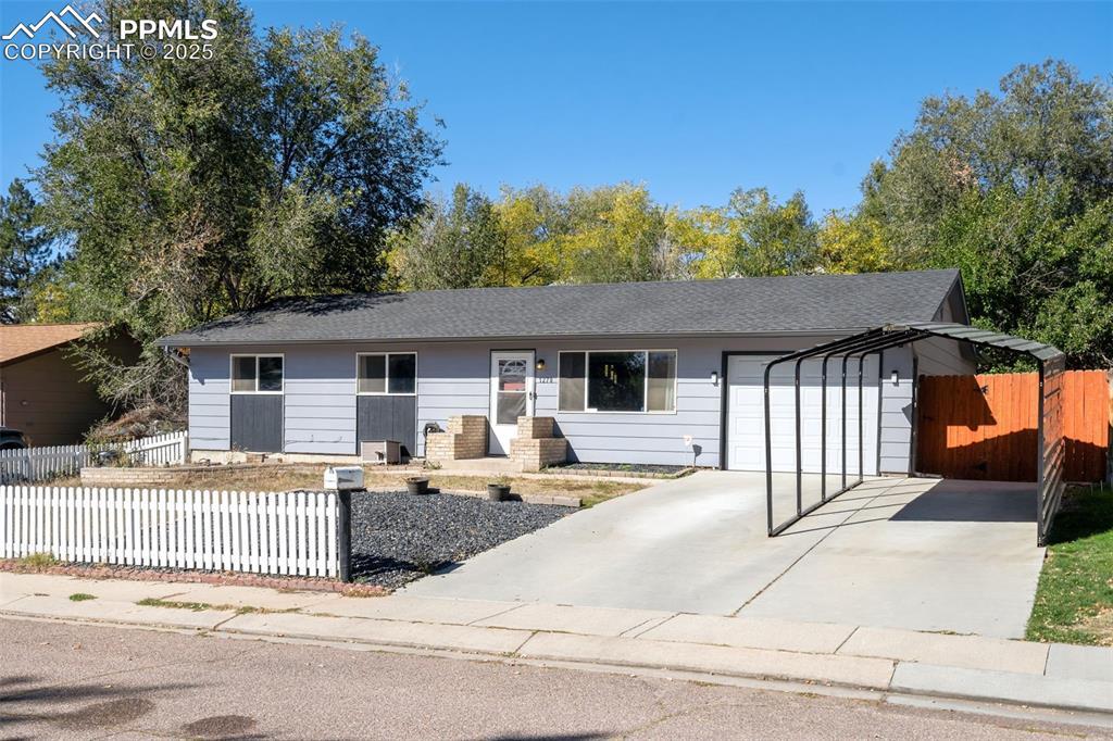 1270 Commanchero Dr., Colorado Springs, CO 80915