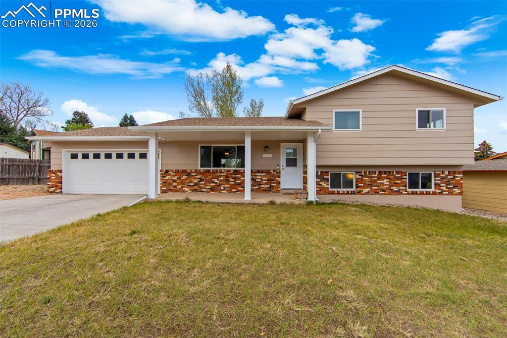 3005 Vickers Dr., Colorado Springs, CO 80918