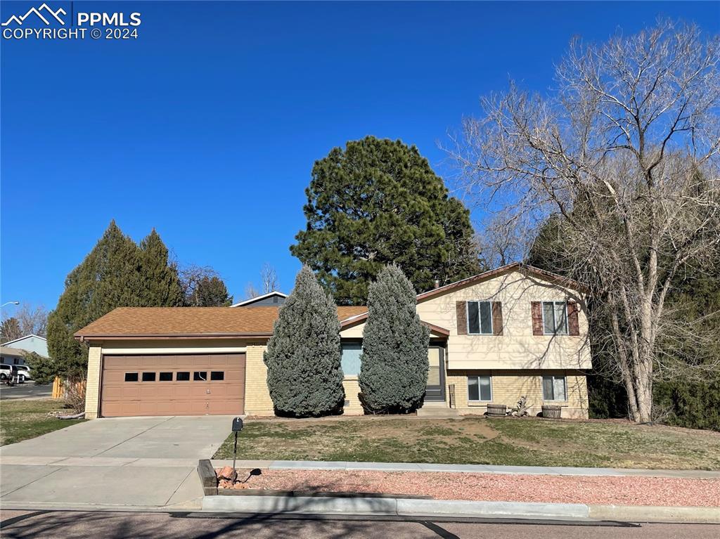 1123 Lehmberg Blvd., Colorado Springs, CO 80915