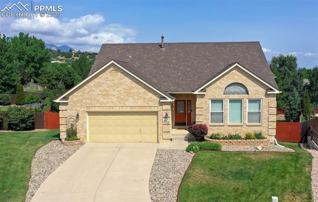 830 Lilacglen Ct., Colorado Springs, CO 80906