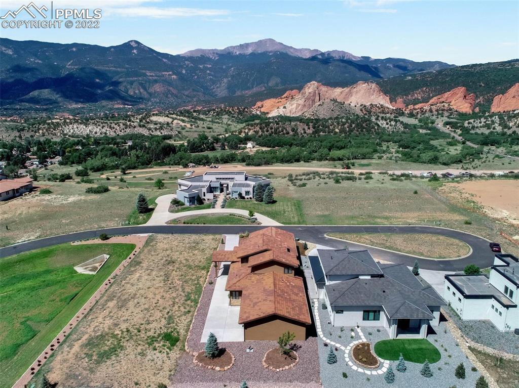 3061 Treeline View, Colorado Springs, CO 80904