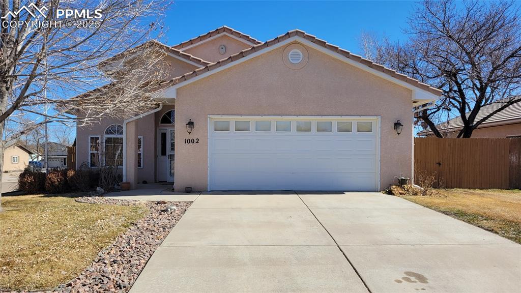 1002 Cedarcrest Dr., Pueblo, CO 81005