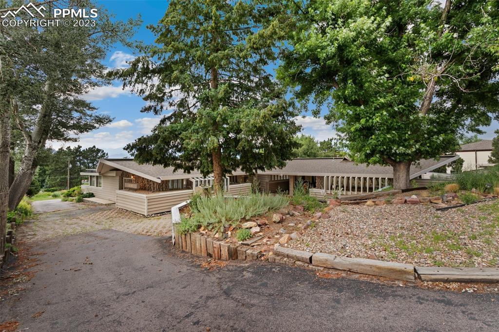 2720 N Chelton Rd., Colorado Springs, CO 80909