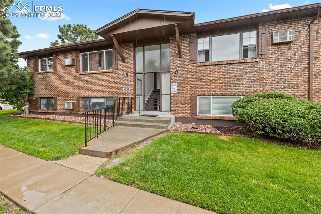 6609 Dublin Loop #4, Colorado Springs, CO 80918