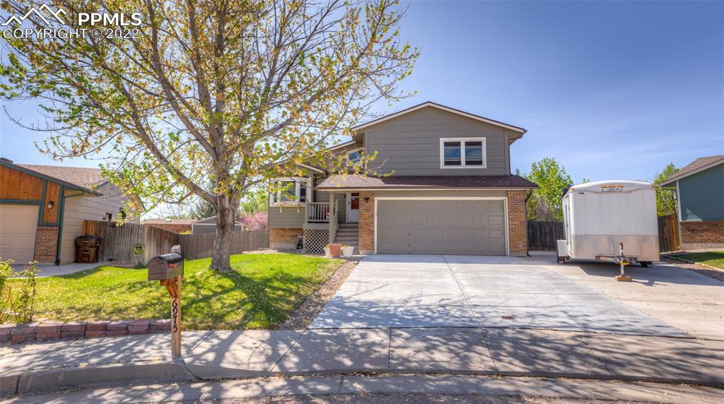 6975 Blue River Way, Colorado Springs, CO 80911