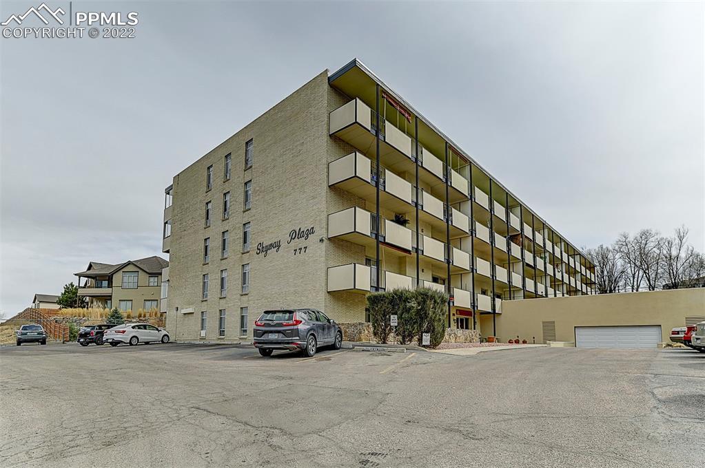777 Saturn Dr. #208, Colorado Springs, CO 80905