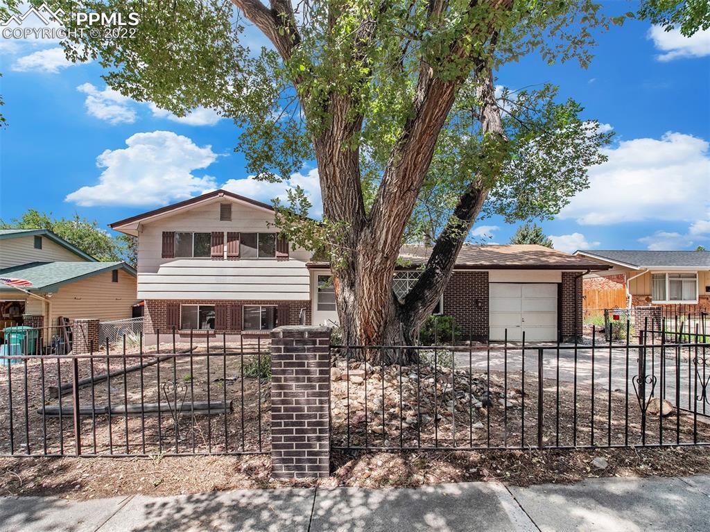 320 Fairmont St., Colorado Springs, CO 80910