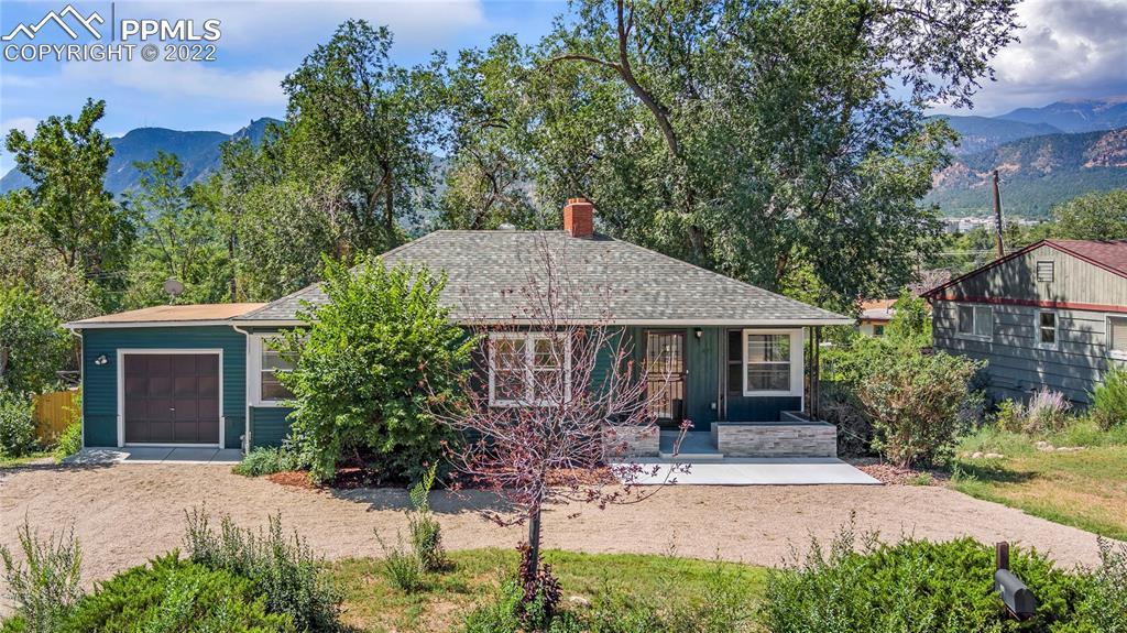 427 Yucca Dr., Colorado Springs, CO 80905