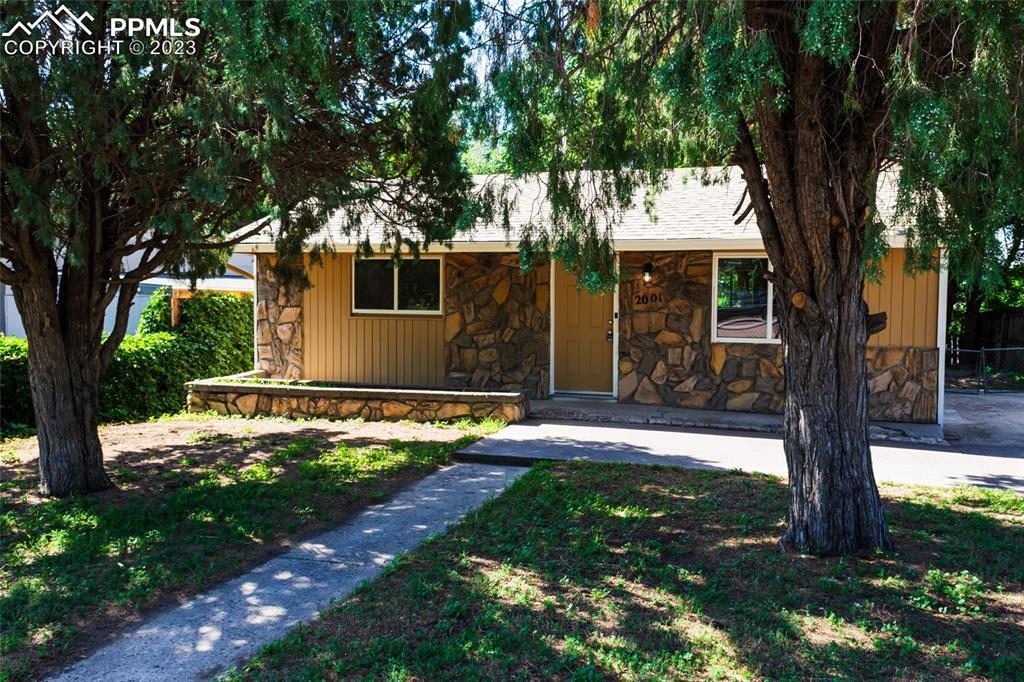 2001 Manitoba Dr., Colorado Springs, CO 80910