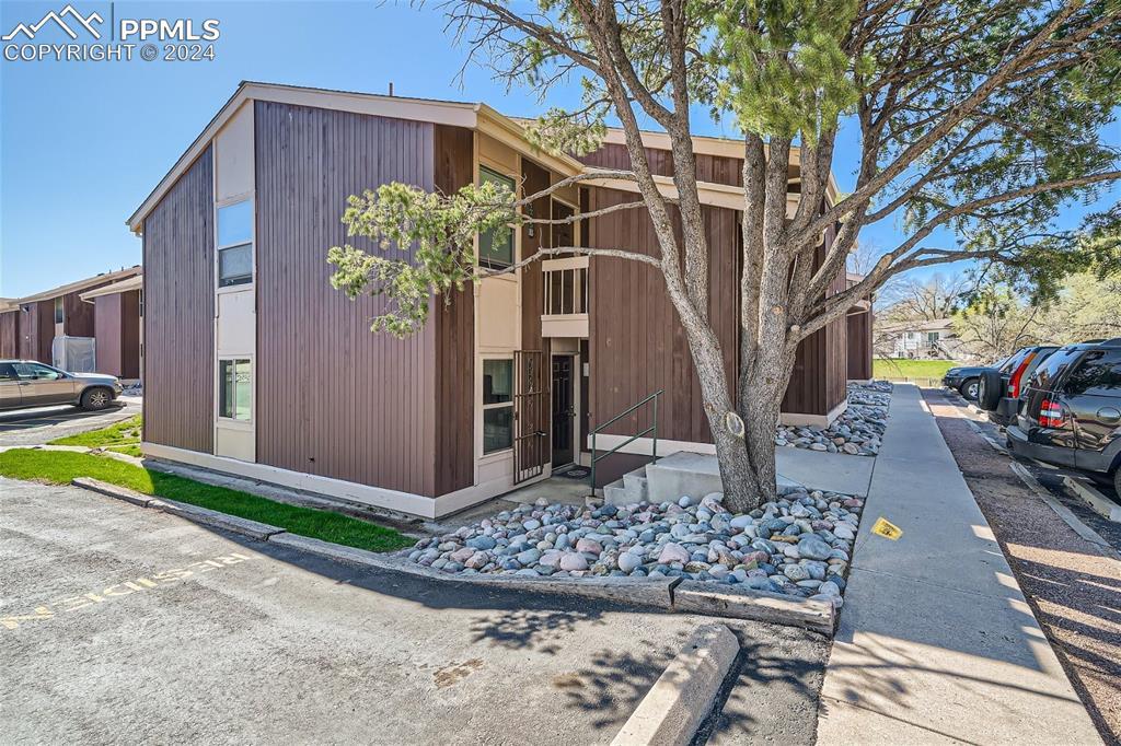 4275 N Carefree Cir., Colorado Springs, CO 80917