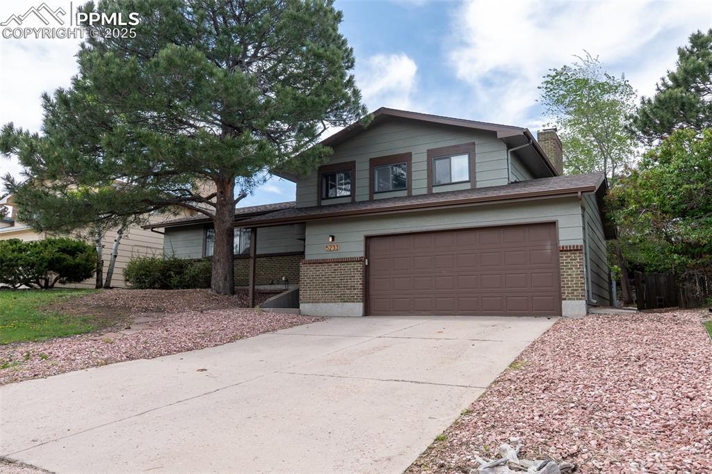 5233 Smokehouse Ln., Colorado Springs, CO 80917