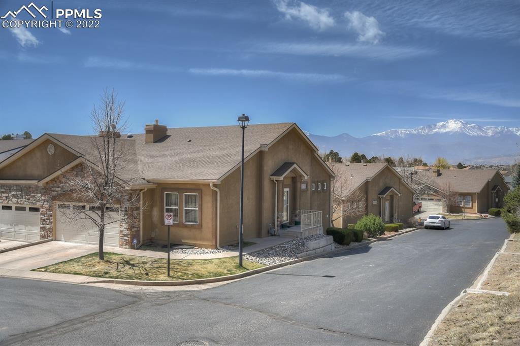 2635 Avalanche Heights, Colorado Springs, CO 80918