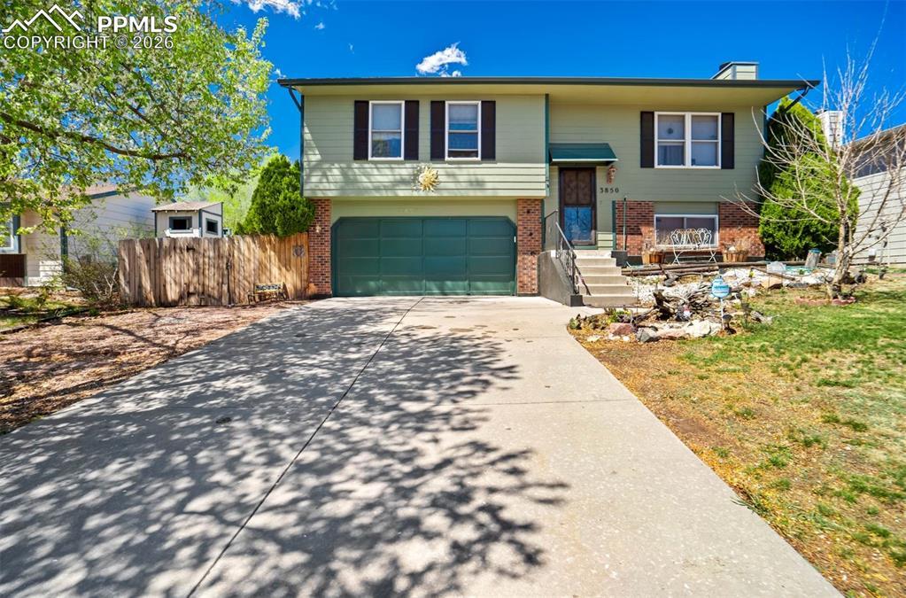3850 Rosemere St., Colorado Springs, CO 80906