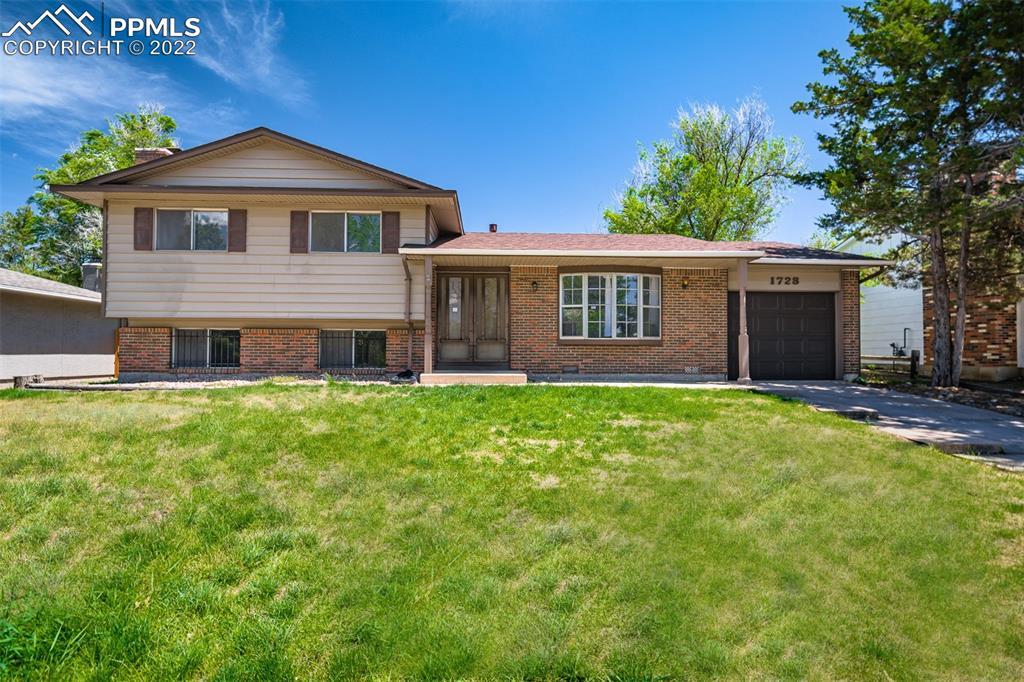 1728 Sawyer Way, Colorado Springs, CO 80915