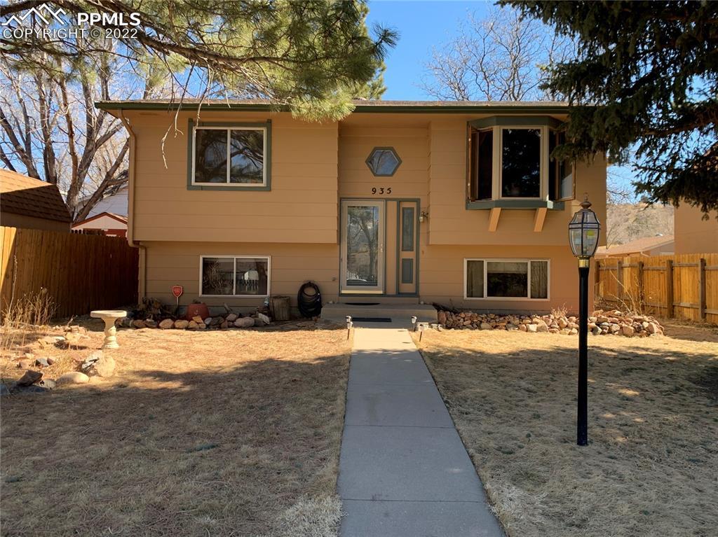 935 N 18th St., Colorado Springs, CO 80904