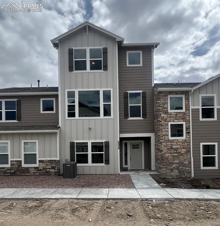 6058 Venado Grove, Colorado Springs, CO 80924