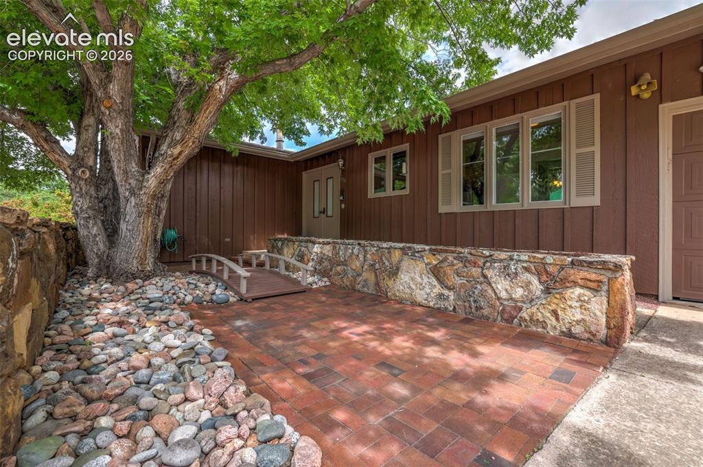 223 Crystal Hills Blvd., Manitou Springs, CO 80829