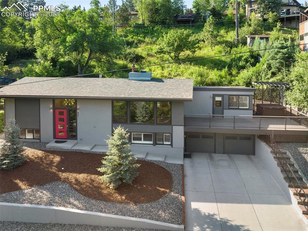 421 Valley Way, Colorado Springs, CO 80906