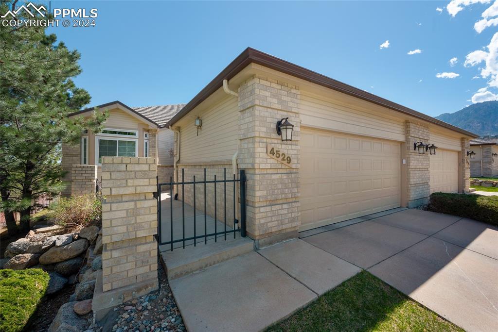 4529 Songglen Cir., Colorado Springs, CO 80906
