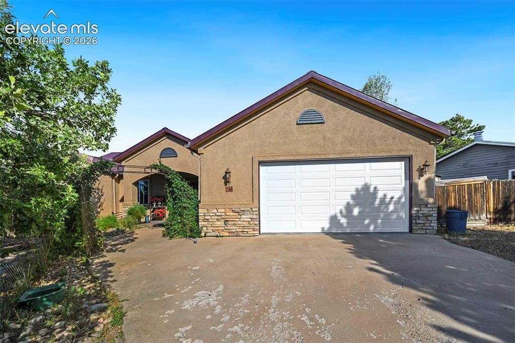 746 Westward Ln., Palmer Lake, CO 80133