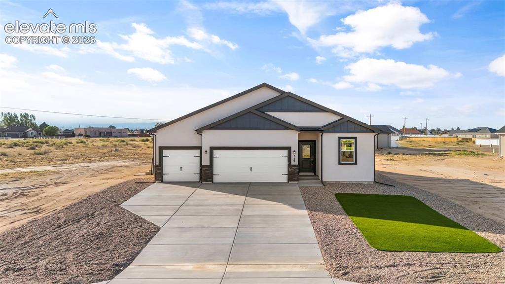 559 Bayview Dr., Pueblo West, CO 81007
