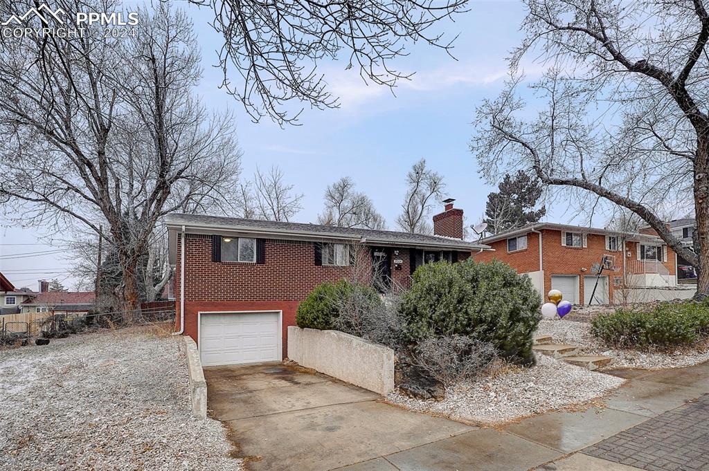 2006 Carlton Ave., Colorado Springs, CO 80909