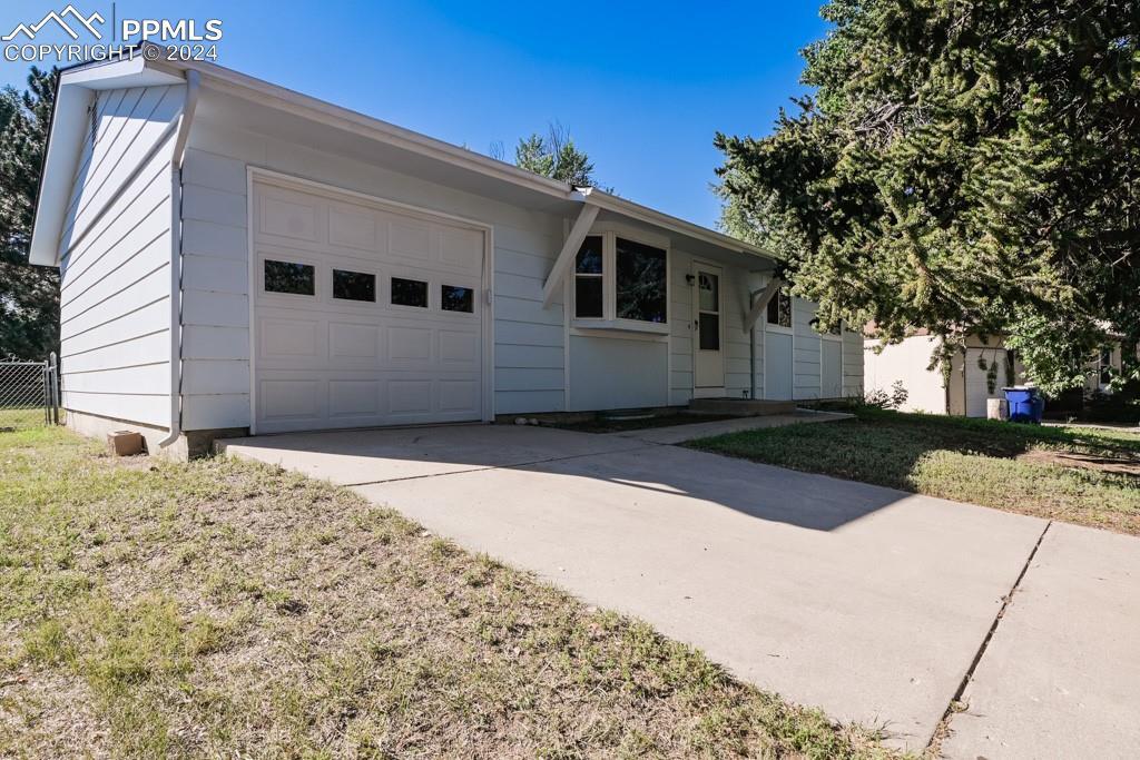 4475 S Delighted Cir., Colorado Springs, CO 80917