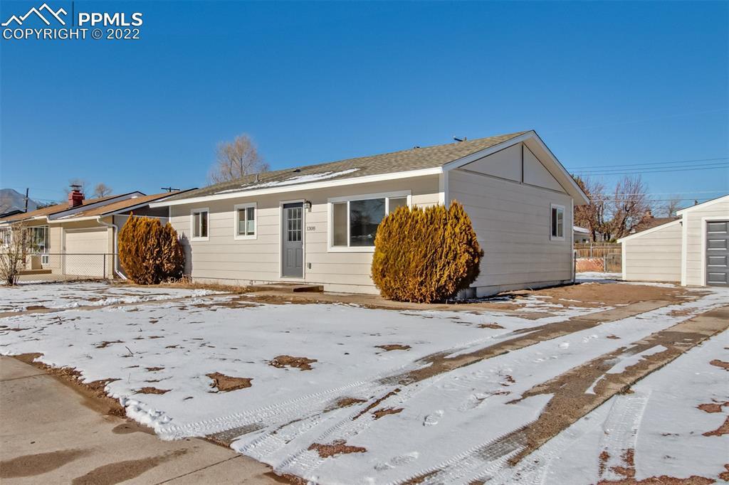 1308 Richards Ave., Colorado Springs, CO 80905